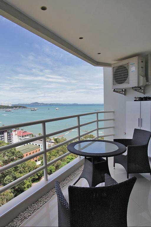 View Talay 6 Apartment Pattaya Exteriör bild